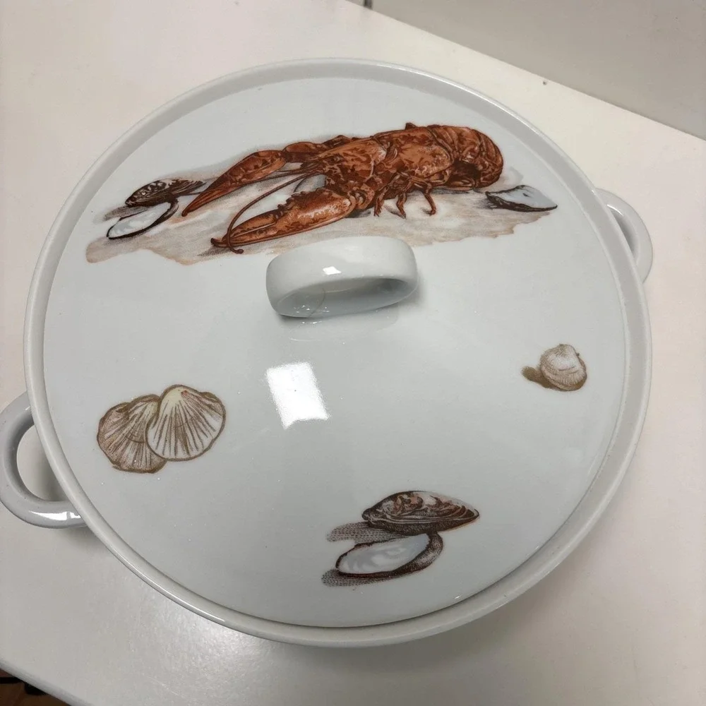VTG Seafood Soup‎ Tureen w/ Lid Lobster Clams Handles Made in Japan Porcelain